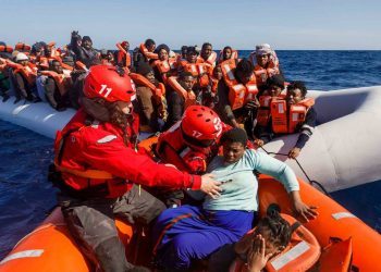 أردوغان يعيد التوتر للعلاقات التركية الأوروبية بورقة اللاجئين