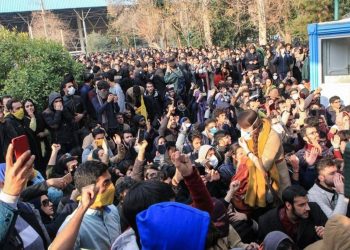 تظاهرات غاضبة تندلع في إيران..