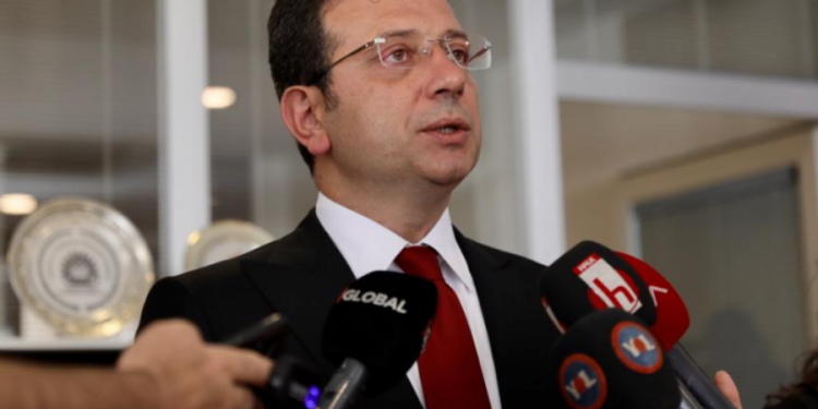 عمدة إسطنبول المعارض يرفض تلبية دعوة زيارة آيا صوفيا