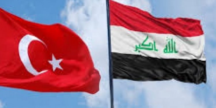 العراق يعلّق العمل بتأشيرات الدخول مع تركيا