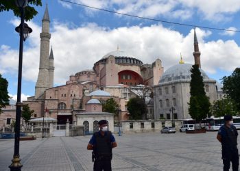 حكومة أردوغان تتجاهل دعوة بعض الأحزاب لحفل افتتاح آيا صوفيا