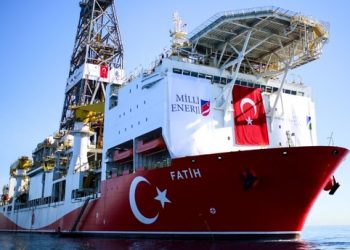 سفينة فاتح تبدأ التنقيب في البحر الأسود