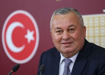 تركيا.. برلماني عن الحركة القومية يحال للجنة تأديبية بعد مهاجمة وزير