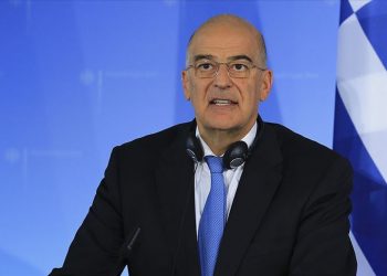 وزير خارجية اليونان: تحويل آيا صوفيا إلى مسجد خطوة غير مبررة
