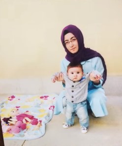معلمة تركية وضعت حملها بالسجن تروي معاناتها