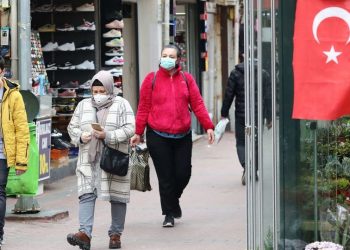 العاملون بقطاع الصحة في تركيا يعانون من “اضطراب”!