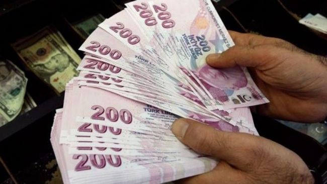 هل يؤثر تراجع الليرة على عملات أخرى؟