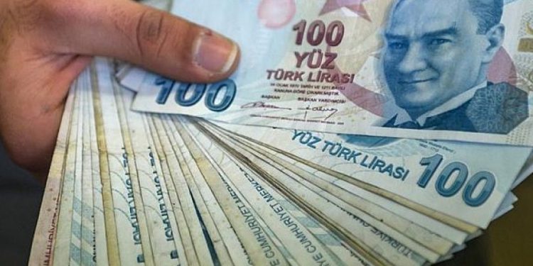 الليرة التركية تواجهُ مزيدا من الهبوط بعد القرار “الصعب”