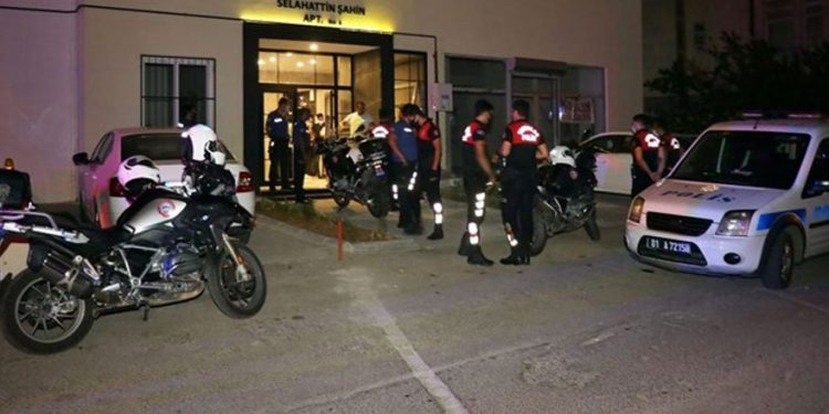 تركيا.. نائب والي هاتاي يرتكب مذبحة بسلاحه الخاص