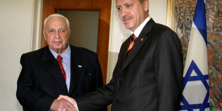 أردوغان.. وقائع تكشف “القناع المزيف” مع إسرائيل والفلسطينيين