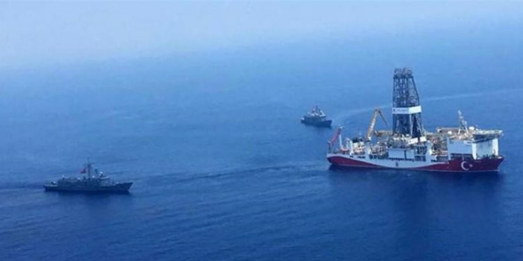 بعد حادث التصادم.. اليونان تعرض الحوار على تركيا بشروط