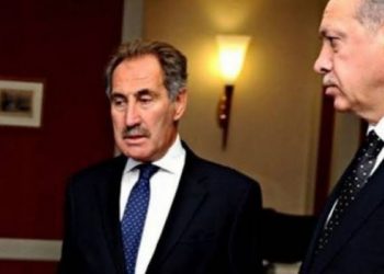 تركيا.. وزير سابق: نعيش في ظل نظام سلطوي!