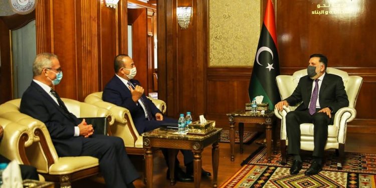 وزير خارجية تركيا: حفتر قد يشن هجومًا بأي وقت وإعلان القاهرة “مُجهض”