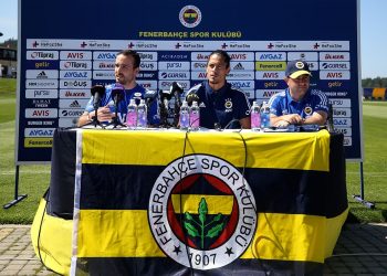 فنربخشة يضم الأوروغواياني ماوريسيو ليموس لصفوفه