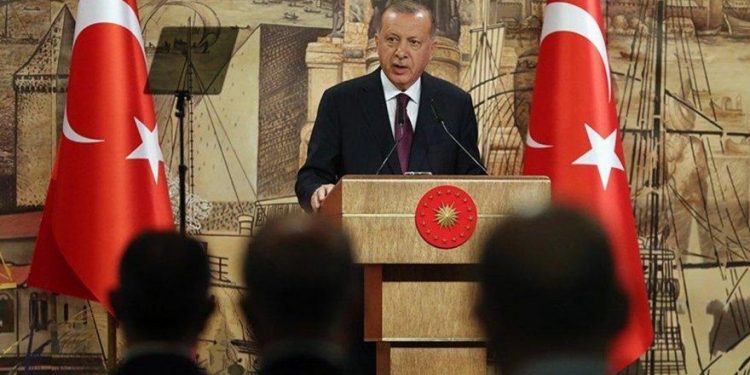 أردوغان لليونان: لن نتراجع خطوة واحدة في المتوسط