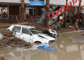 ارتفاع عدد ضحايا سيول جيراسون شمال تركيا