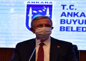 عمدة أنقرة: إصابات كورونا بلغت الذروة مرة أخرى!