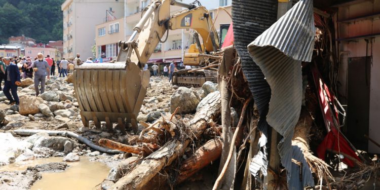 تركيا.. قيادي بحزب أردوغان يحمل المواطنين كارثة جيراسون!