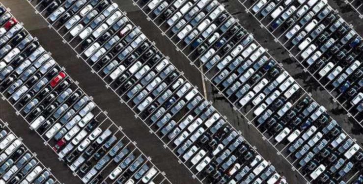 تركيا.. أردوغان يرفع ضريبة الاستهلاك الخاص على السيارات