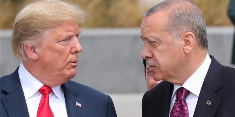 ترامب يكشف أن أردوغان من أفرج عن “مدبر الانقلاب”!