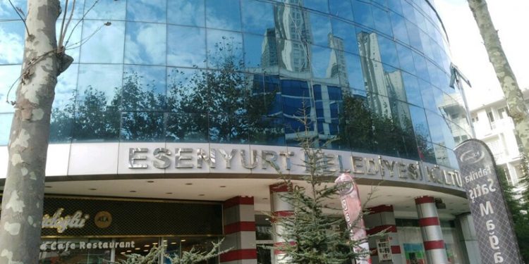 تجميد حساب بلدية في إسطنبول بسبب ديون إدارة حزب أردوغان السابقة