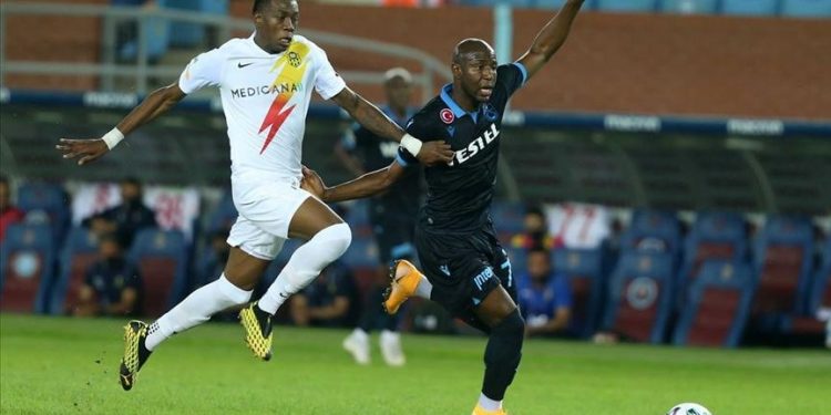 طرابزون سبور يحقق فوزه الأول في الدوري التركي الممتاز