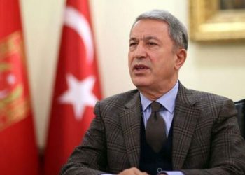 وزير الدفاع التركي يهاتف نظيره الألماني