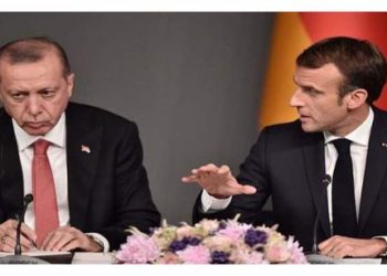 أردوغان يتلقى تنبيهات من ماكرون