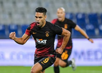 جلطة سراي يفوز على بطل الدوري باشاك شهير