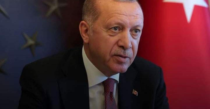 أردوغان يعاقب صحفيًا “كشف عوراته” بمصادرة منزل والدته