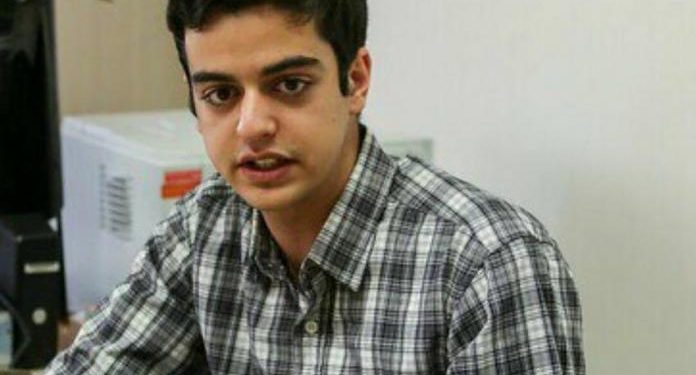الأمن الإيراني يضغط على طالب جامعي لإجراء مقابلة تلفزيونية