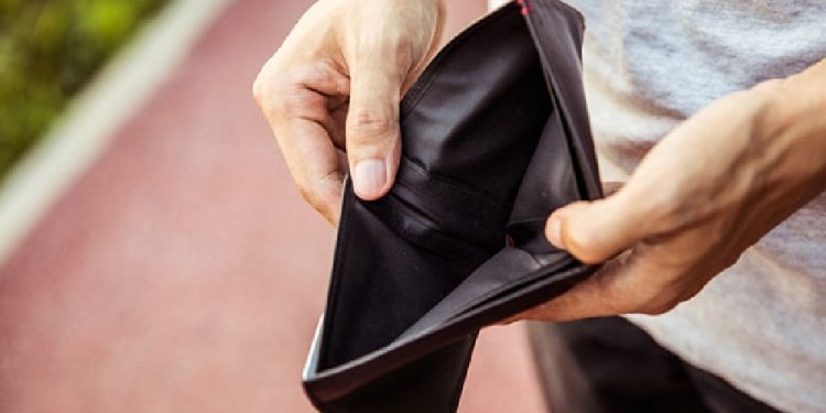 الديون تلاحق 71% من الأتراك