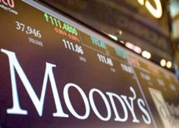 موديز تخفض تصنيف 12 بنكا تركيًا