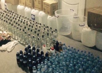 تركيا.. مصادرة مليون لتر من الخمور المغشوشة