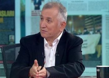 صحفي: الأتراك باستثناء رجال الأعمال والحكومة يمرون بضائقة معيشية