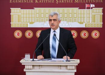 برلماني: وزير العدل مسؤول عن وفيات المعتقلين بالسجون