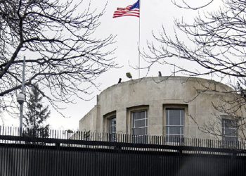 تركيا تحكم بالسجن على موظف القنصلية الأمريكية في إسطنبول