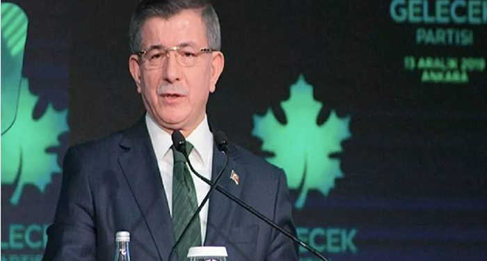 داود أوغلو: حليف أردوغان يتبع سياسة غلق كل ما يزعجهم!