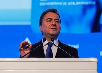 باباجان: الحكومة تتستر على جرائم التعذيب بدلاً من التحقيق بها