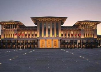 الرئاسة التركية تجري فحوصات كورونا يوميًا على مساعدي أردوغان