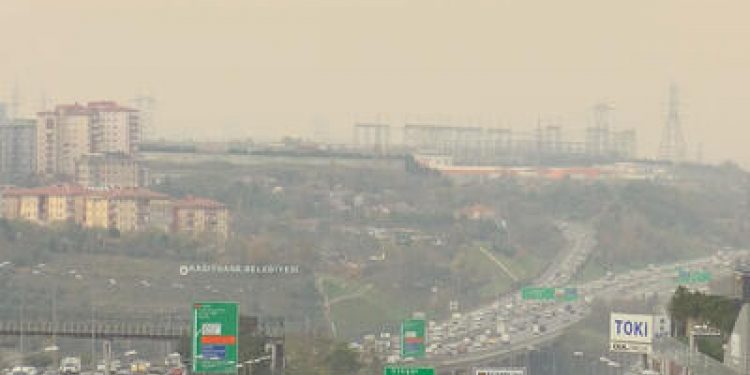 تركيا.. تلوث هواء إسطنبول زاد 12% مقارنة بفترة حظر كورونا