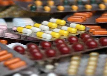 مسؤول تركي يحذر: شركات الأدوية المحلية تفلس والأجنبية تهرب