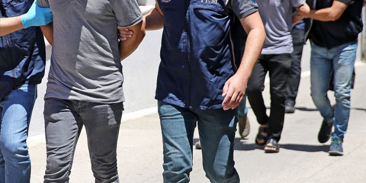 تركيا تعلن القبض على 24 عراقيًا بتهمة الانتماء إلى داعش