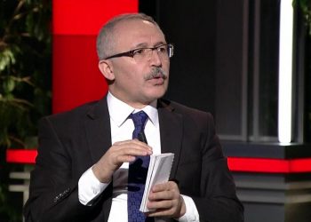 تويتر يجمد حساب الصحفي التركي عبد القدير سلفي