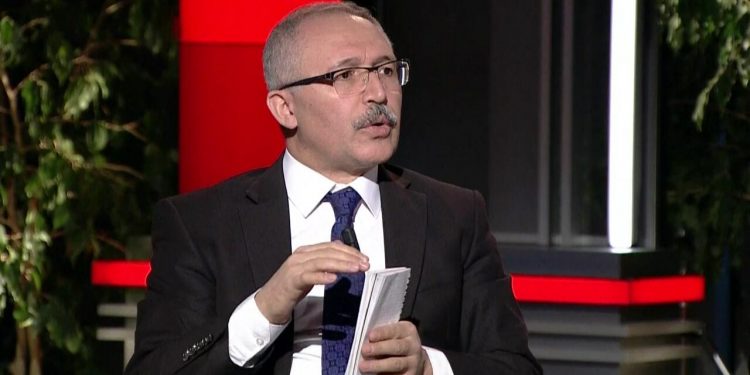 تويتر يجمد حساب الصحفي التركي عبد القدير سلفي