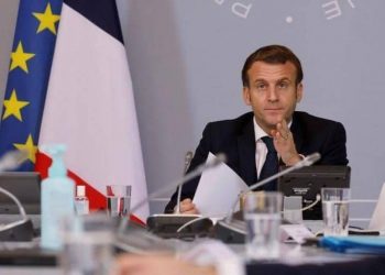 ماكرون: أنقرة وموسكو تستغلان “نقمة ما بعد الاستعمار”