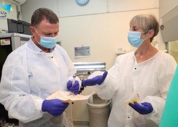 الخطوة الأخيرة.. لقاح فايزر وبيونتك يدخل “مرحلة الحسم”