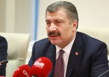 كورونا في تركيا.. 2302 إصابة و76 وفاة