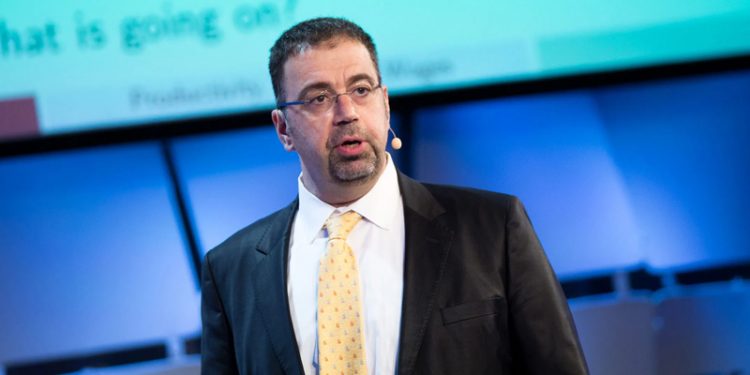 اقتصادي تركي معروف دوليًا: تركيا بوضع أسوأ من عام 2000