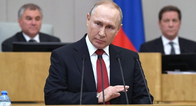 هل يستعد بوتين لترك منصبه بسبب باركنسون؟